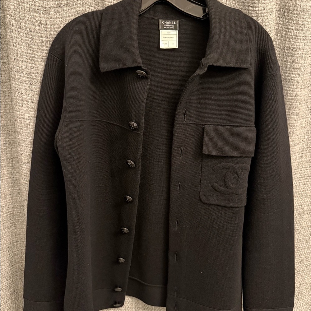 Chanel Black Knit Jacket with CC Buttons and Logo Pocket – Size S